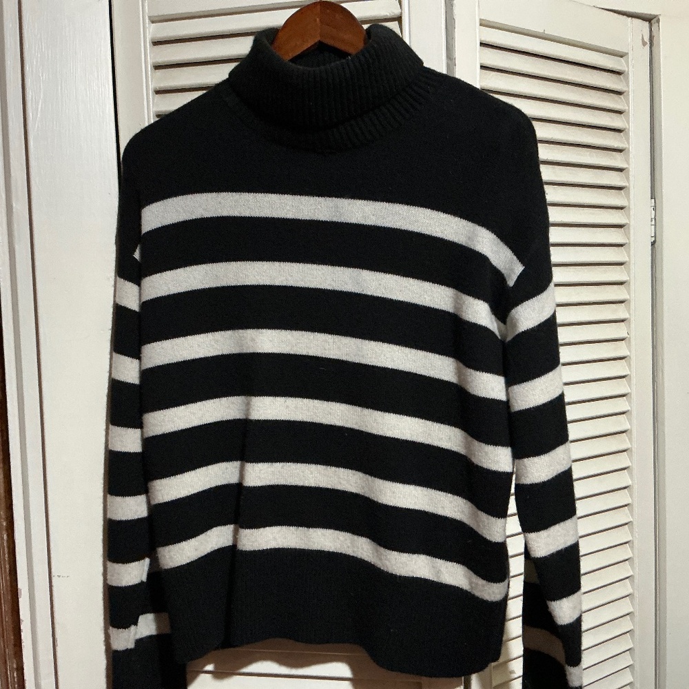 LILYSILK Black & Ivory Striped 100 % Wool Sweater